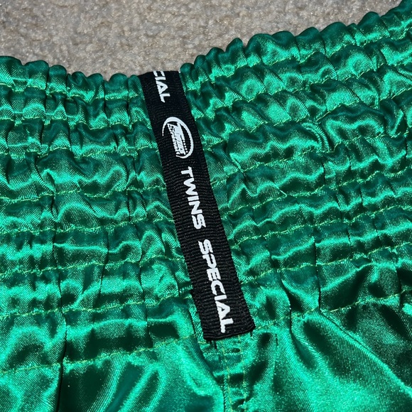 Twins Authentic Thai boxing shorts - Picture 5 of 6